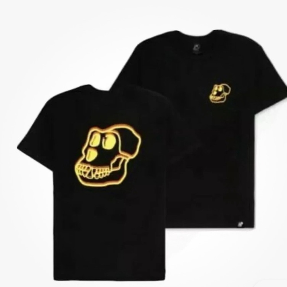 The Bored Ape Yacht Club Authentic Holographic Tee XXL